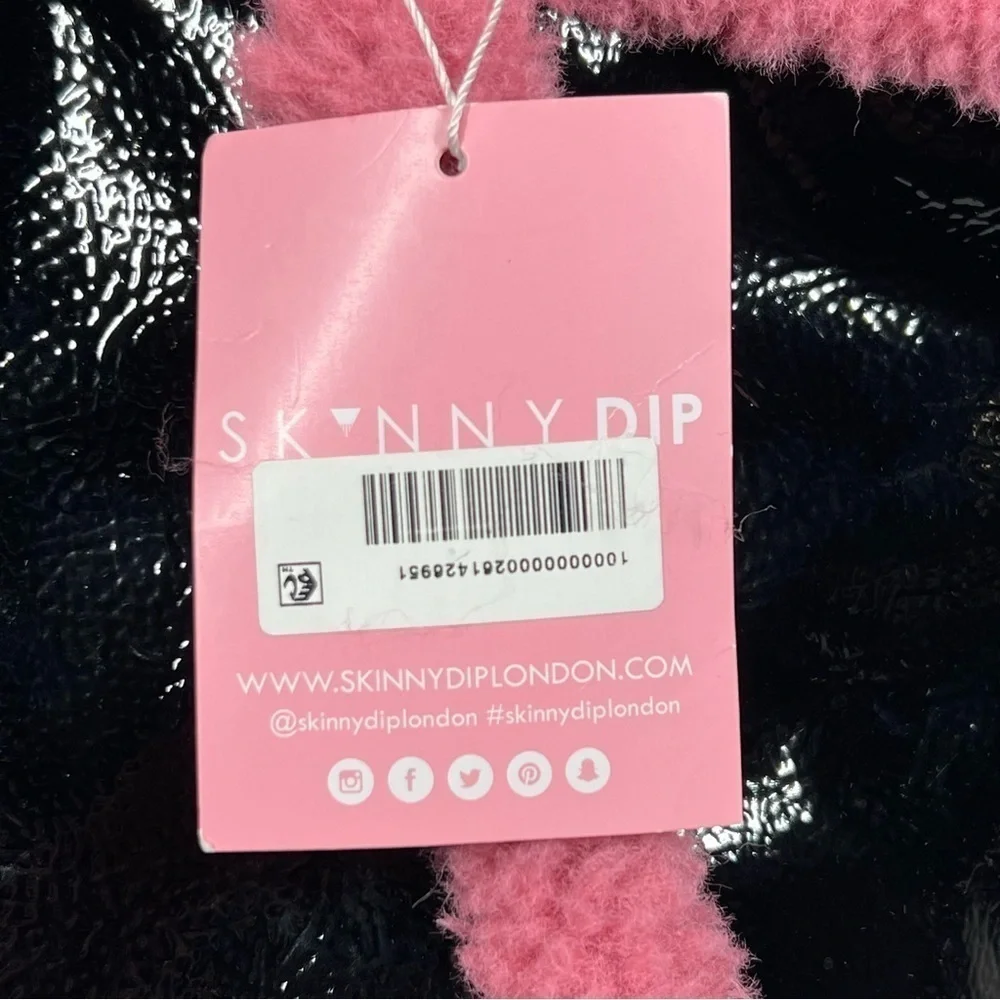 Skinny Dip | Alexa Tote Bag Black Patent Vegan Leather Pink Sherpa Trim